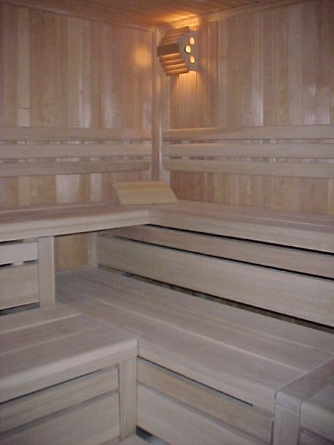 Koll Saunabau der Sauna Hersteller aus Deutschland präsentiert die Saunareferenz: Hotel Mediterranee Bibione Italien nähe Venedig Italien Südtirol ++ Koll Saunabau europaweiter Montageservice